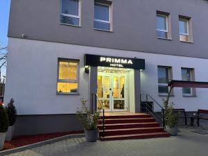 Fasadas ar įėjimas į apgyvendinimo įstaigą Primma Hotel