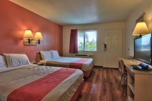 Motel 6-Sacramento, CA - South Sacramento and Elk Grove में एक कमरे में एक या कई बेड