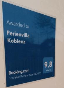 Un certificado, premio, cartel u otro documento en Ferienvilla Koblenz