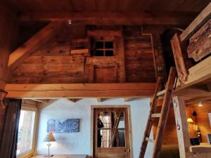 Imagine din galeria proprietății Petit chalet individuel de caractère în Megève