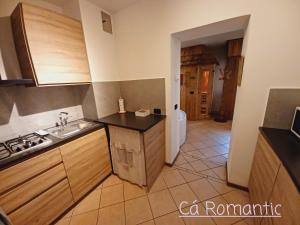 A kitchen or kitchenette at Romantic Relax