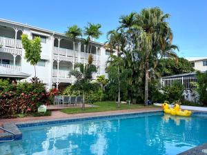 Bazen u ili blizu objekta City Terraces Cairns