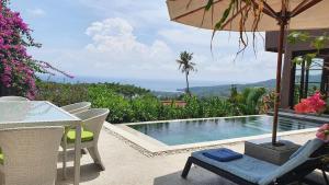 Swimming pool sa o malapit sa Aomi Villa