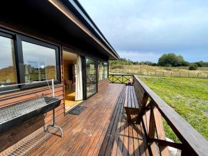 Balkon atau teras di Moon River Puerto Varas