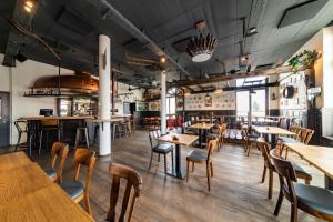 The lounge or bar area at De BrauHotel