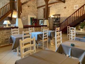 A seating area at Maison Belles Pierres