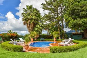 Kolam renang di atau dekat dengan Casa Jardin-Lakeside Boutique Resort by Restavio