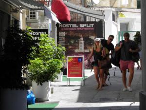 Gestir sem dvelja á Hostel Split