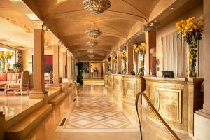 Area tempat duduk di Hotel Eden Roc - The Leading Hotels of the World