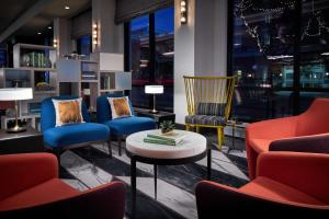 Seating area sa Hyatt Centric Old Town Alexandria