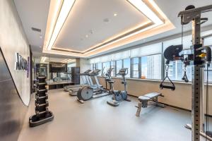 Fitness centrum a/nebo fitness zařízení v ubytování Atour S Hotel Shenzhen Futian Port