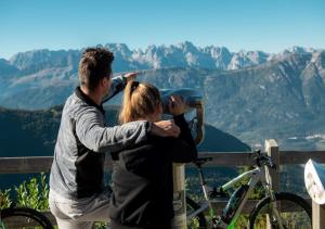 Tamu yang menginap di Chalet Caminetto