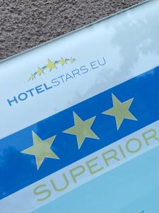 Certifikát, ocenenie alebo iný dokument vystavený v ubytovaní Hotel Monvillage