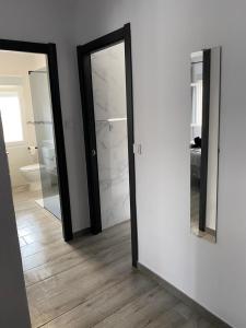 NUEVO!!! PISO CENTRICO EN SUANCES -Sol Luxury- tesisinde bir banyo