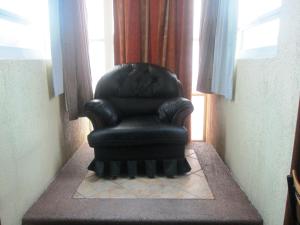 A seating area at Hotel Real Azteca