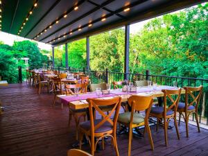 Restaurant o un lloc per menjar a Laguna Terrace