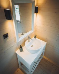 Un baño de Glamping Limburg - nabij Nationaal Park Hoge Kempen