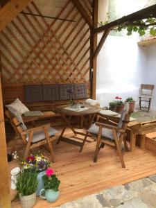 Seating area sa APARTMENT ZUM ROTEN TOR