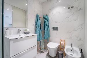 Antas Park Flat With Pool tesisinde bir banyo