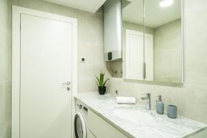 Phòng tắm tại Apartments Zadro