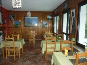 Ресторан / где поесть в Hotel Restaurant La Chaumiere du Lac