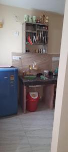 Una cocina o kitchenette en ISKCON Hare Krishna Homestay