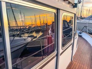 Galerija fotografija objekta Motor Yacht Sea Wolf u gradu 'Lymington'