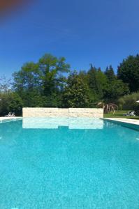 The swimming pool at or close to Quinta de Barbêdo - Turismo Rural