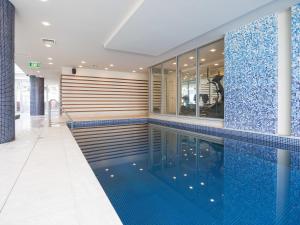 Bassein majutusasutuses Oaks Glenelg Liberty Suites või selle lähedal