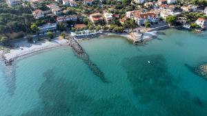 Galeri foto Kamari Apartments seafront di Kalamata