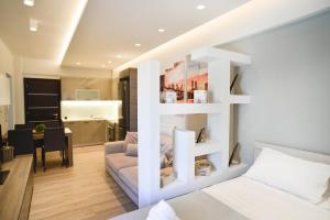 Легло или легла в стая в Luxury Suite With Pool 'by DiCar Properties'