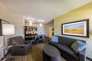 Cuina o zona de cuina de Candlewood Suites Springfield South by IHG