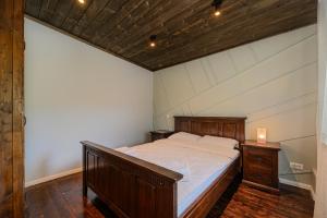 Cama ou camas em um quarto em Blend Mountain Villa