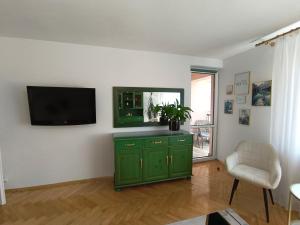 โทรทัศน์และ/หรือระบบความบันเทิงของ Relax Apartment Suwałki