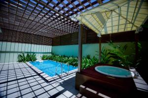 Bazén v ubytování Homm Stay Yumiha Okinawa by Banyan Tree Group nebo v jeho okolí