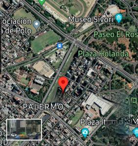 ブエノスアイレスにあるFabuloso departamento con todo y cerca de todoの赤目印付都市地図