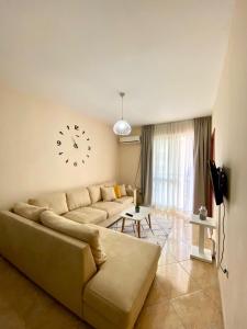 Atpūtas zona naktsmītnē Chlo apartment 2 Tirana