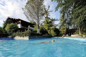 Swimmingpoolen hos eller tæt på Stoll's Hotel Alpina