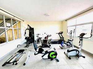 Fitnes oz. oprema za telovadbo v nastanitvi Hôtel - Appartement meublé " LES FLOTS BLEU "