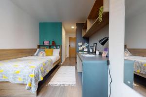 Foto de la galeria de Private Bedrooms with Shared Kitchen, Studios and Apartments at Canvas Wembley in London a Londres