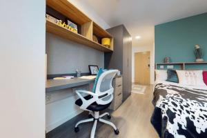 Foto de la galeria de Private Bedrooms with Shared Kitchen, Studios and Apartments at Canvas Wembley in London a Londres