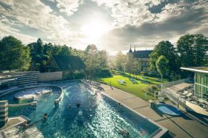 La pileta dentro o cerca de Park-Hotel am Rhein - Gesundheitshotel und Residenzen