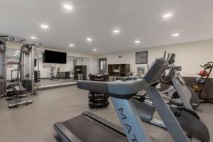 Fitnes oz. oprema za telovadbo v nastanitvi Best Western Plus Yuma Foothills Inn & Suites