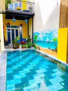 Swimming pool sa o malapit sa An Bang Sea Adventure Homestay Hoi An