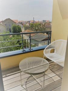 Un balcon sau o terasă la Appartement hyper centre, plage à pieds, 2 chambres, 4 personnes