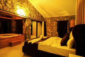 เตียงในห้องที่ 2 Bedroom Private Villa located in Oludeniz