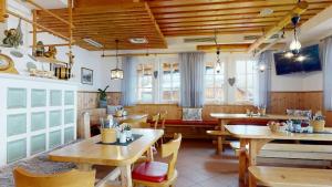 Restoran ili neka druga zalogajnica u objektu Pinzgauer Hütte-Zell am See- Piesendorf