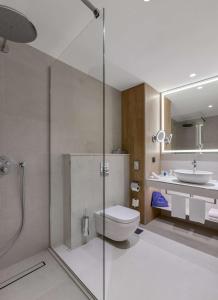 Un baño de Radisson Blu Hotel, Kyiv City Centre