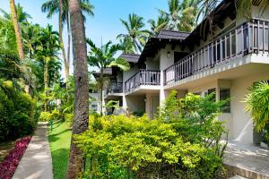 Сад в ULTIQA Fiji Palms Beach Resort