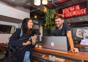 Khách lưu trú tại BrewDog DogHouse Manchester